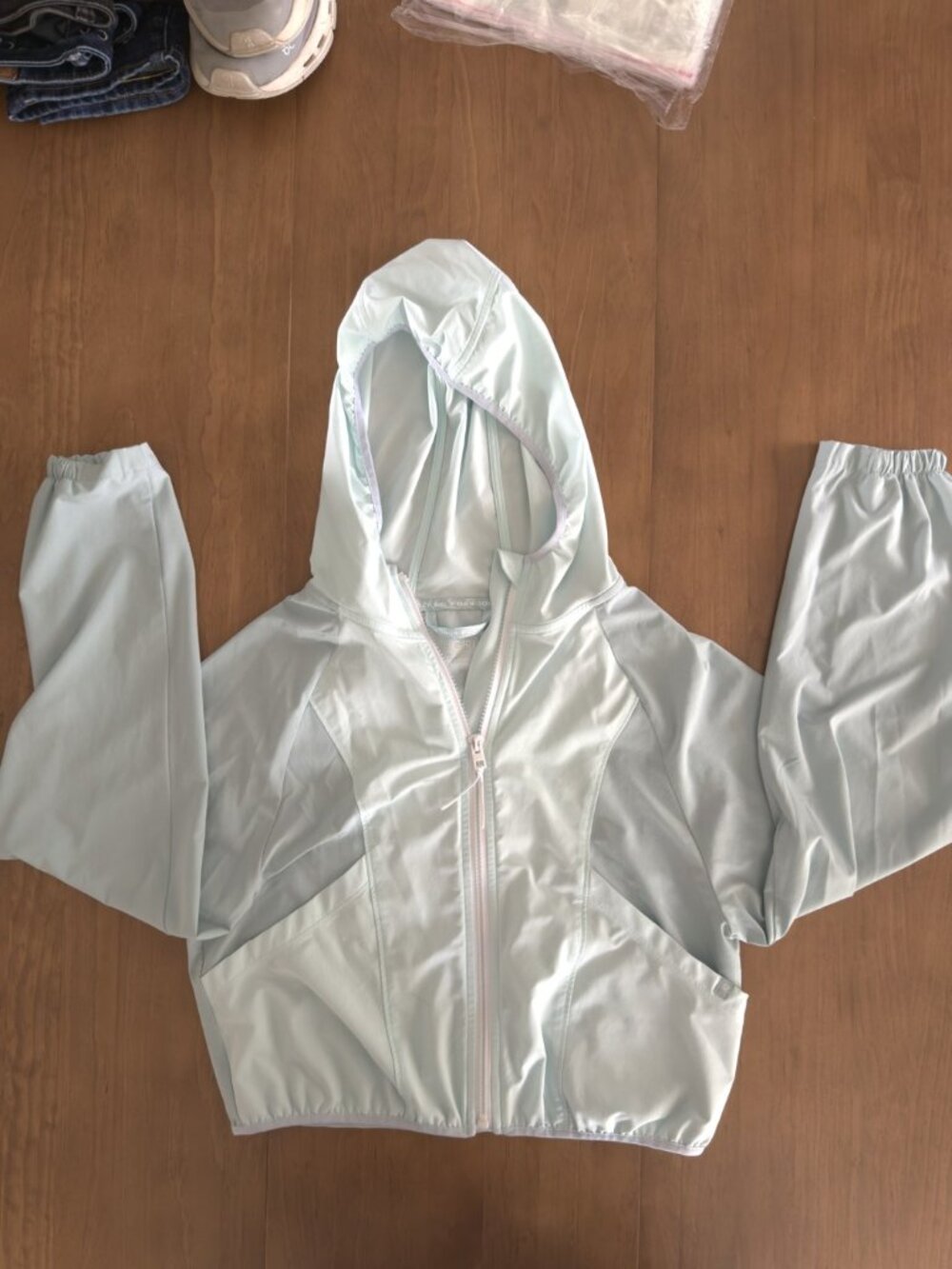 Athleta Girl Windbreaker Jacket Mint Seafoam Green Hooded Full Zip Girls XL 14